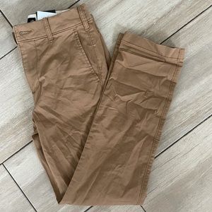 Guys epic flex hollister chino’s in dark khaki